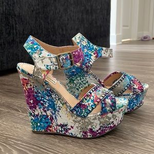 Steve Madden Floral Wedge